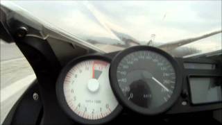 BMW k1200s 0290kmh vs suzuki gsx r 750wmv [upl. by Nnailuj662]