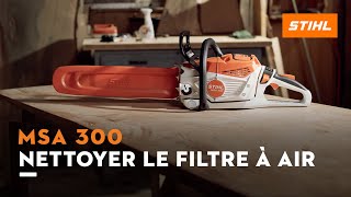 Tronçonneuse à batterie MSA 300 STIHL I Nettoyage du filtre à air [upl. by Lerud]