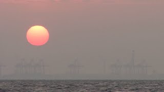 Sonnenaufgang über der Nordsee [upl. by Eelyram]