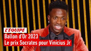 Ballon dOr 2023  Vinicius Júnior Real Madrid remporte le prix Socrates du footballeur engagé [upl. by Issi]