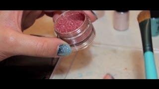 How to Use Pigments Glitter and Loose Eyeshadow [upl. by Oznole752]