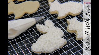 Sugar Cookie Frosting that hardens for Cut Out Sugar Cookie Decorating  Bake It With Love [upl. by Poock714]