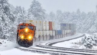 HD BNSF Trains in snow January 2019 [upl. by Ama894]