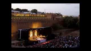 Mâalem Mahmoud Guinea  Sadati Manayo Live Festival Essaouira 2002 [upl. by Josepha604]