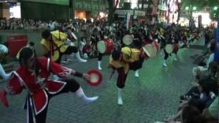 昇龍祭太鼓 三線の花  モア４番街 in 2011 新宿エイサーまつり [upl. by Buell]