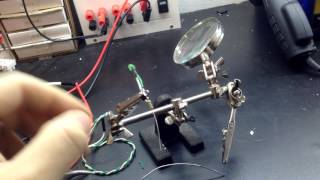 TUTORIAL CONECTAR LED A 220V USANDO CAPACITOR EN TOMA MULTIPLE ZAPATILLA REGLETA [upl. by Arikehs675]