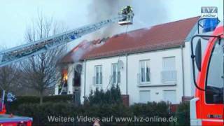 Reihenhausbrand in Leipzig Schönau Polizei findet toten Familienvater [upl. by Cummine]