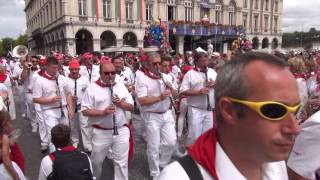 Fete de Bayonne 2017 Défilé des Bandas du SudOuest [upl. by Philbrook378]