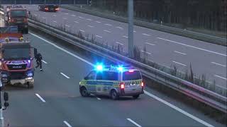 VOLLSPERRUNG  Polizei stoppt Sünder Einsatzfahrten nach Schwerem Unfall auf der A9 bei Dessau [upl. by Valleau]