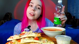 Пицца с ананасами и том ям мукбангболталкаmukbang [upl. by Aksoyn491]