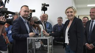 Législatives Marine Le Pen vote à HéninBeaumont  AFP Images [upl. by Artima]