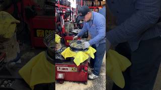 How to install a tire without scratch the rim reyestireshop [upl. by Combs]