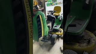 Do a service on a D130 John Deer mower [upl. by Asimaj155]