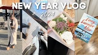 A REALISTIC NEW YEAR VLOG starting BAD 2024 goal chats with zane mall shopping amp book review [upl. by Kerrie]