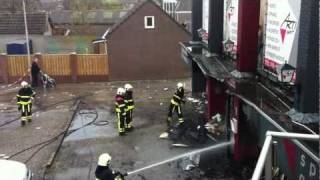 Met hoogwerker brandweer omhoog [upl. by Ahsiyn59]