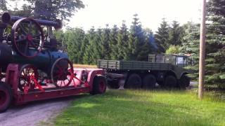 Tatra 813 zieht Tieflader mit Dampfmaschine [upl. by Virgilia]