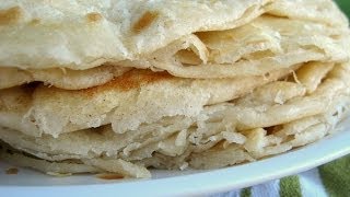 quotSurinaamse Paratha Rotiquot quotSurinaams Etenquot [upl. by Bik748]