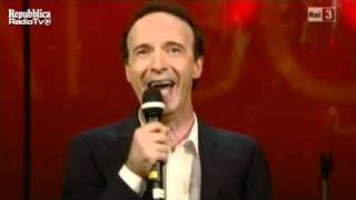 Benigni canta le proprietà di Berlusconi  Fazio vieni via con me [upl. by Aynad]