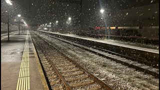 CASTIONE ARBEDO  Treno merci internazionale SOTTO LA NEVICATA [upl. by Anyl993]