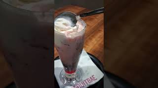 FruitBae love shortsfeed viralvideo trending icecream love food falooda fruitbae [upl. by Novart]