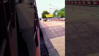 Santragachi Anand vihar SF express [upl. by Forlini]