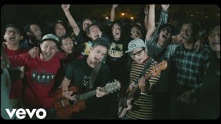 Pee Wee Gaskins  Ikut Aku Ke Bulan Official Music Video [upl. by Gillead]