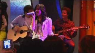 Demi Lovato La la Land  053009 Sound bbc Live 3052009 [upl. by Rabjohn]