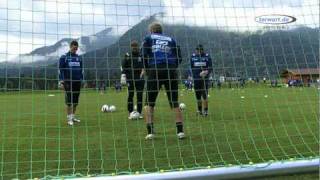 torwartdeTorwarttraining mit T Schlieck  Aufwärmen mit Vorbereitung zum Ballangriff [upl. by Kirbee]