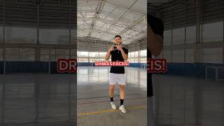 DRIBLES FÁCEIS PRA VOCÊ FAZER NOS SEUS JOGOS tutorial futsal futebol shorts [upl. by Jania]