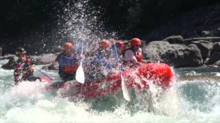 Skykomish River Class IVV Rafting [upl. by Nospmas]