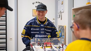 HV71 besökte lekterapin på Ryhov [upl. by Alice]