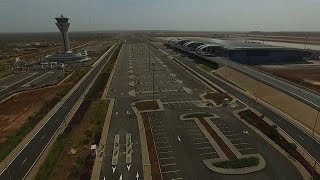 Le Sénégal se dote dun nouvel aéroport [upl. by Aniarrol]