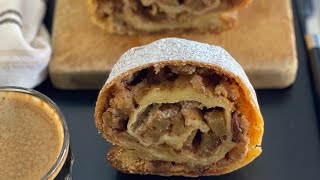 Strudel di mele ricetta originale [upl. by Eanrahc58]