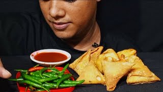 UNLIMITEDSPICY GREEN CHILLI AND SAMOSA EATING SHOW  SPICY FOOD SINGARA FoodChor [upl. by Nahsed]