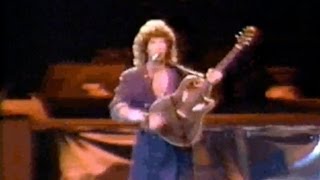 REO Speedwagon  Japan tour 1985＋interview quotKeep On Loving Youquot quot Dont Let Him Goquot [upl. by Shaum]