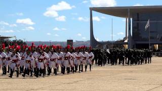 Banda Musical dos Dragões da Independência  Saída da Tropa [upl. by Jandel]