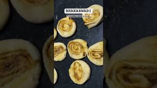 Bhakarwadi bhakarwadirecipe recipe madhubani gujarat gujrati breakfast diwalispecial [upl. by Corsiglia]