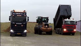 Maïs 2024  Scania 500 S  Ginaf 8x4  JD 7810 brult over de kuil  John Deere 6750  De Melkhoeve [upl. by Sedaiuqlem]