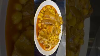 GARBANZOS CON PATA DE VACA PLATO TiPICO DE MARRUECOS [upl. by Khorma275]