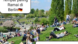 BERLINS 🇩🇪MAUERPARK ON A SUNDAY 2024 4k Karaoke Food und Flea Markets [upl. by Mensch617]