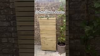 DIY Garden Slatted Planter 🪴 gardenproject diyplanter diyproject gardenplanter gardening [upl. by Itnuahsa934]