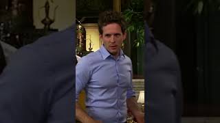 Frank uses a lobster as a weapon ITS ALWAYS SUNNY IN PHILADELPHIA funnt shorts [upl. by Marolda]