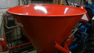 Cosmo 500 fertilizer spreader for the hay fields [upl. by Yrad]