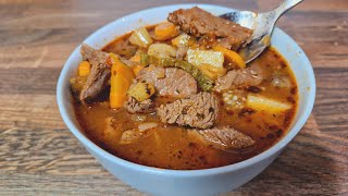 Omas Rezept für Rindfleischsuppe mit Gemüse Sehr leckeres und gesundes Rezept für Rinderbrühe [upl. by Lynd]