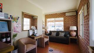 Country Gardens Motor Inn Cowra NSW by Grasshopper Travel [upl. by Hnah]