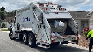 Jacobs Freightliner PT1000 Rear Loader Garbage Truck on Bags [upl. by Adnwahsar554]