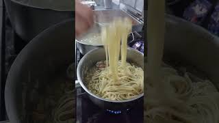 How to make Linguine Alle Vongole Pasta in fresh clam [upl. by Cronin509]