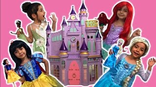 ELSA ANNA AND RAPUNZEL PLAY WITH THEIR DREAM CASTLE  Toy Play  Princesses In Real Life Kiddyzuzaa [upl. by Aikemal329]