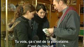 Français  Journal des ados Au marché aux puces avec soustitres [upl. by Randene]