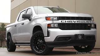 2020 Chevy Silverado 2quot RCX Level 20X10 Moto Metal M0970 Wheels 33quot Venom Tires  Hype [upl. by Shanleigh]